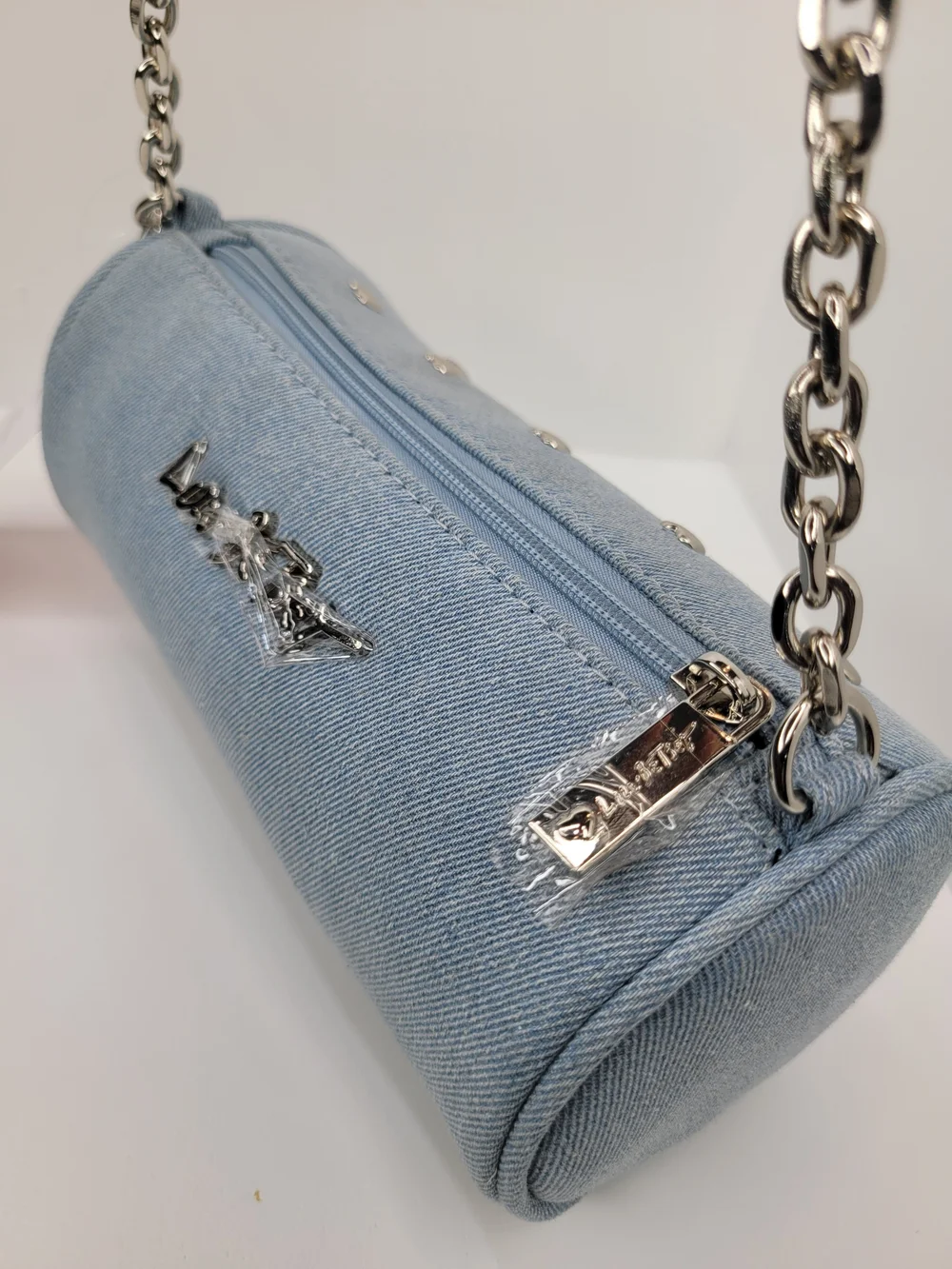 👉✨️ Betsey Johnson Light Blue Denim Studded Barrel Shoulder Bag